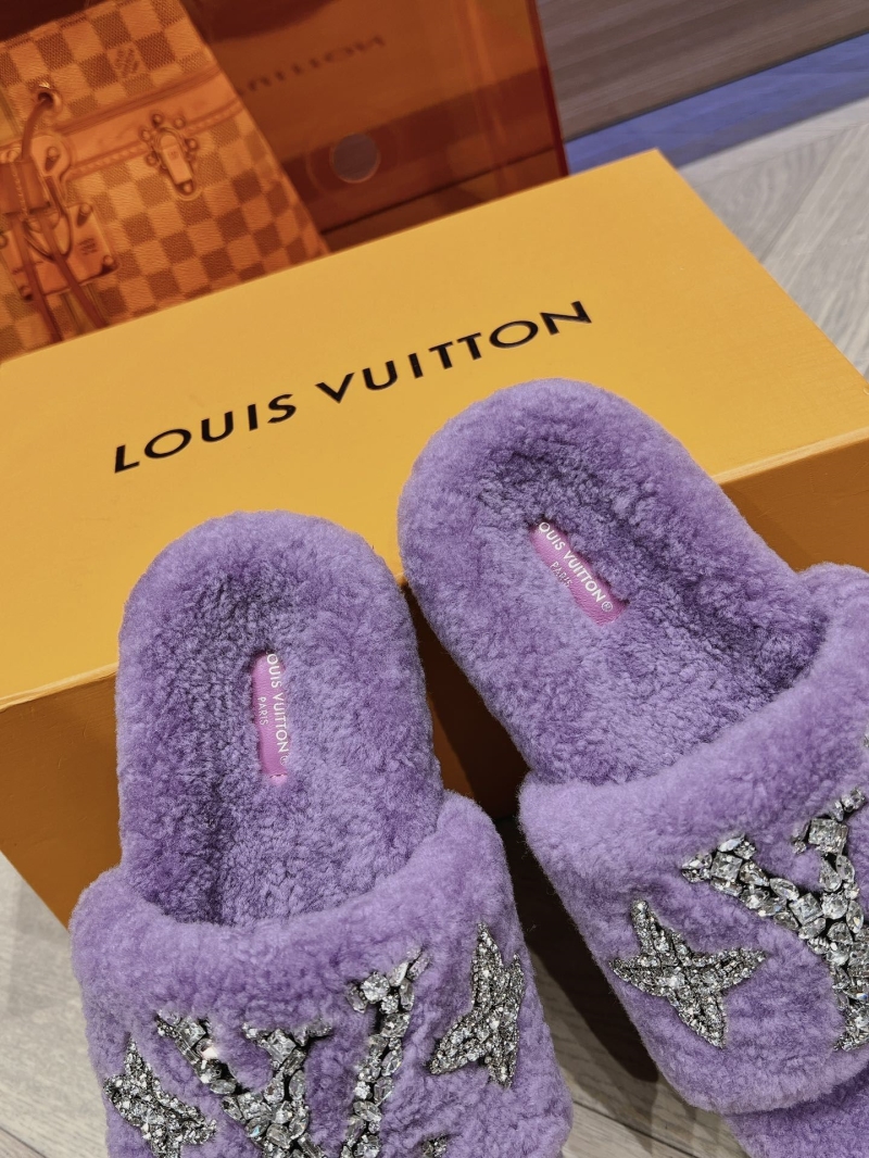 Louis Vuitton Slippers